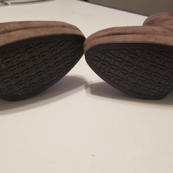 Platform Bootie -Taupe - 8.5M - Picture 3 of 5